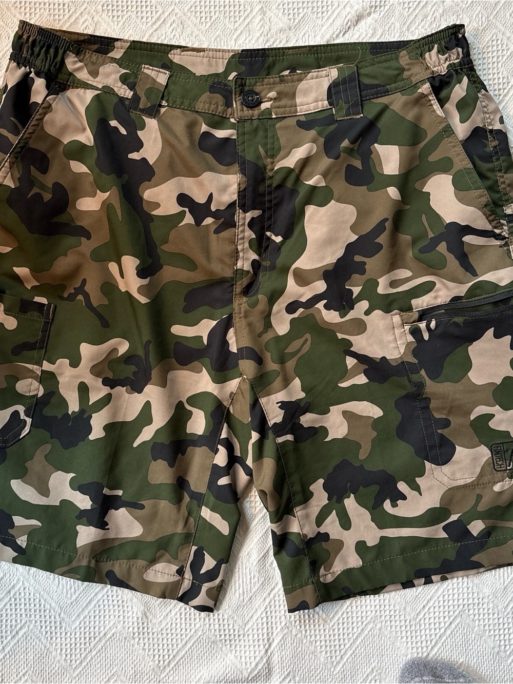 Men's Flat Front Cargo Shorts in Green Camo